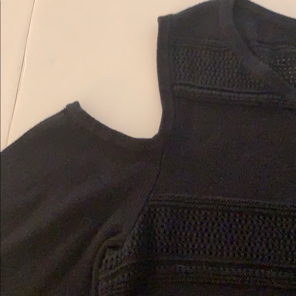 The limited NWT Cold shoulder black knit sweater - Picture 4 of 6